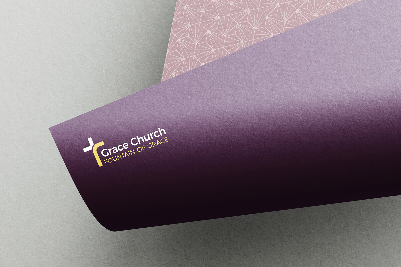 modern logo voor kerk op papier